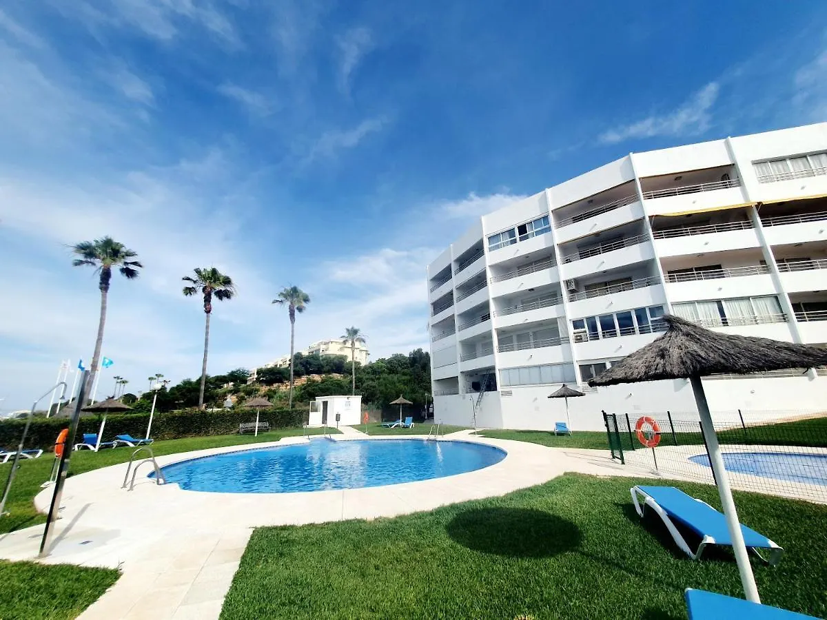 Luna Beach Seafront Marbella Apartamento