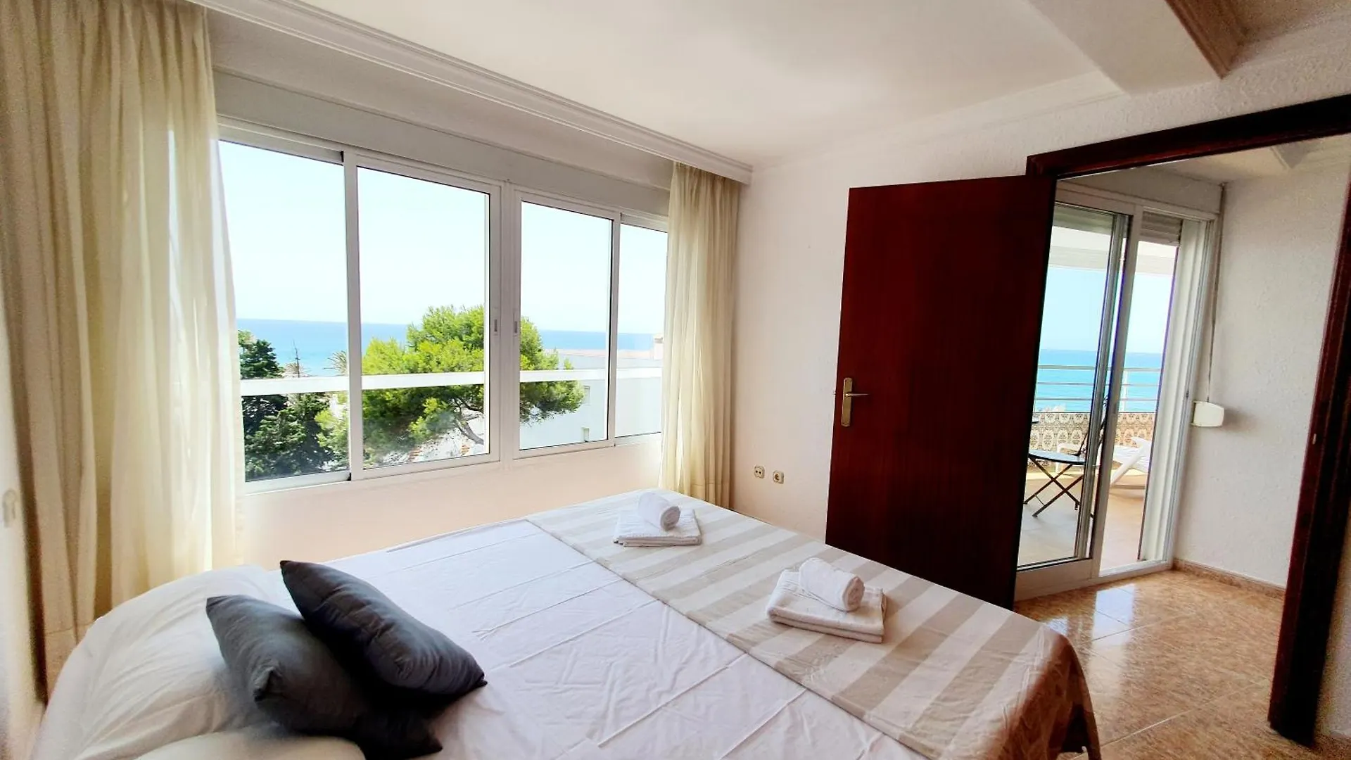 Apartamento Luna Beach Seafront Marbella