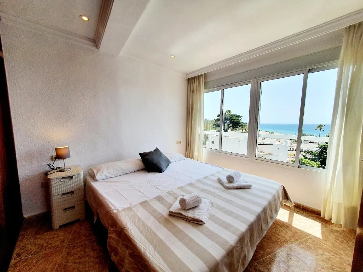 Luna Beach Seafront Marbella Apartamento