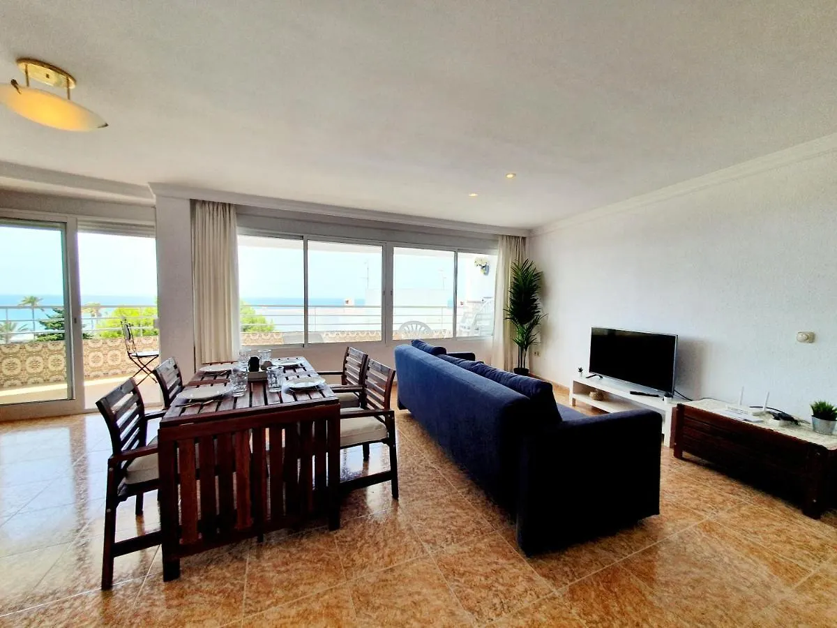 Luna Beach Seafront Marbella Apartamento