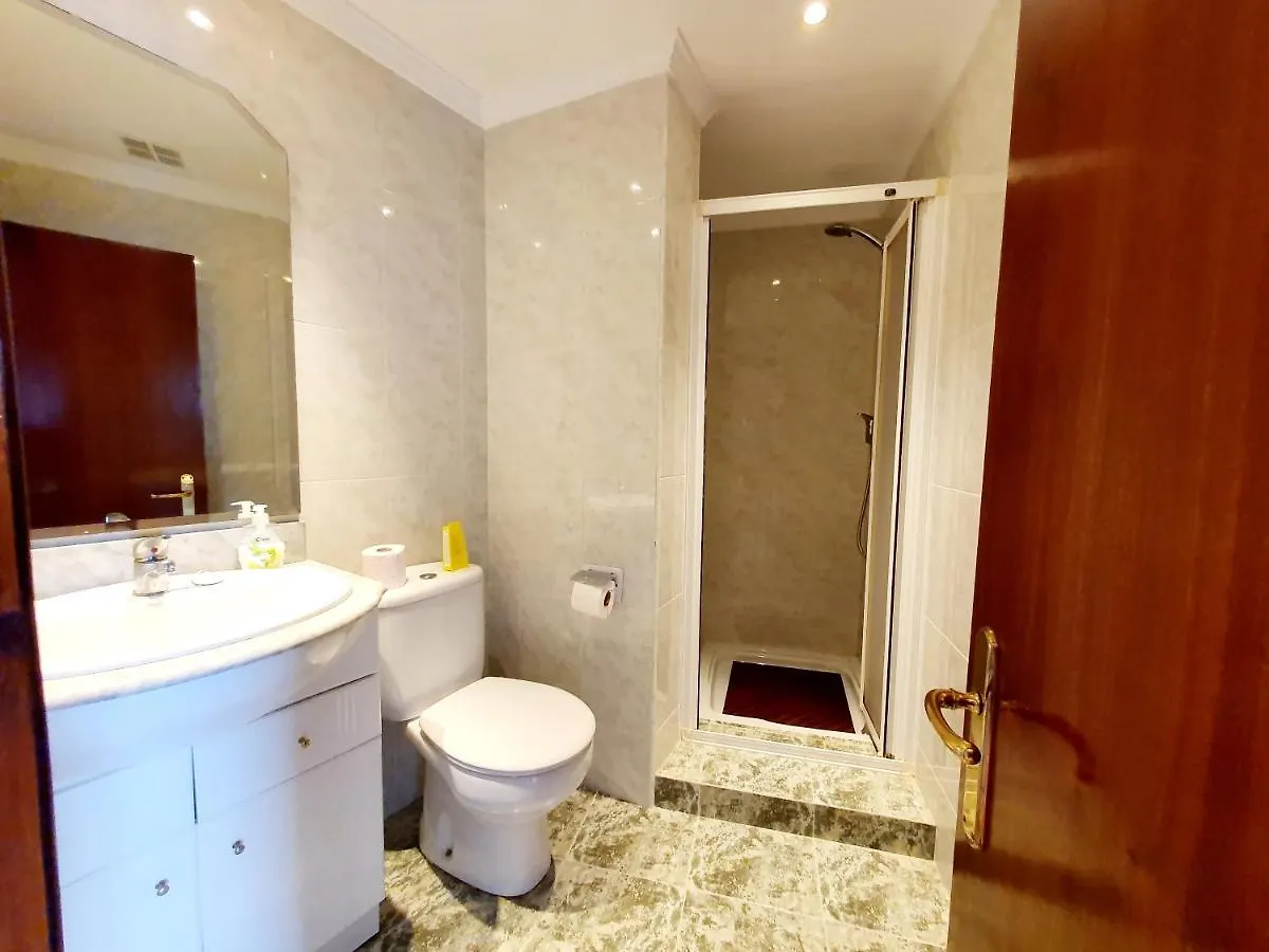 Luna Beach Seafront Marbella Apartamento